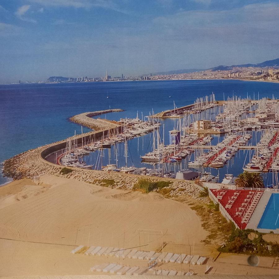 Lydia'S Port Nautic & Beach El El Masnou Exterior foto