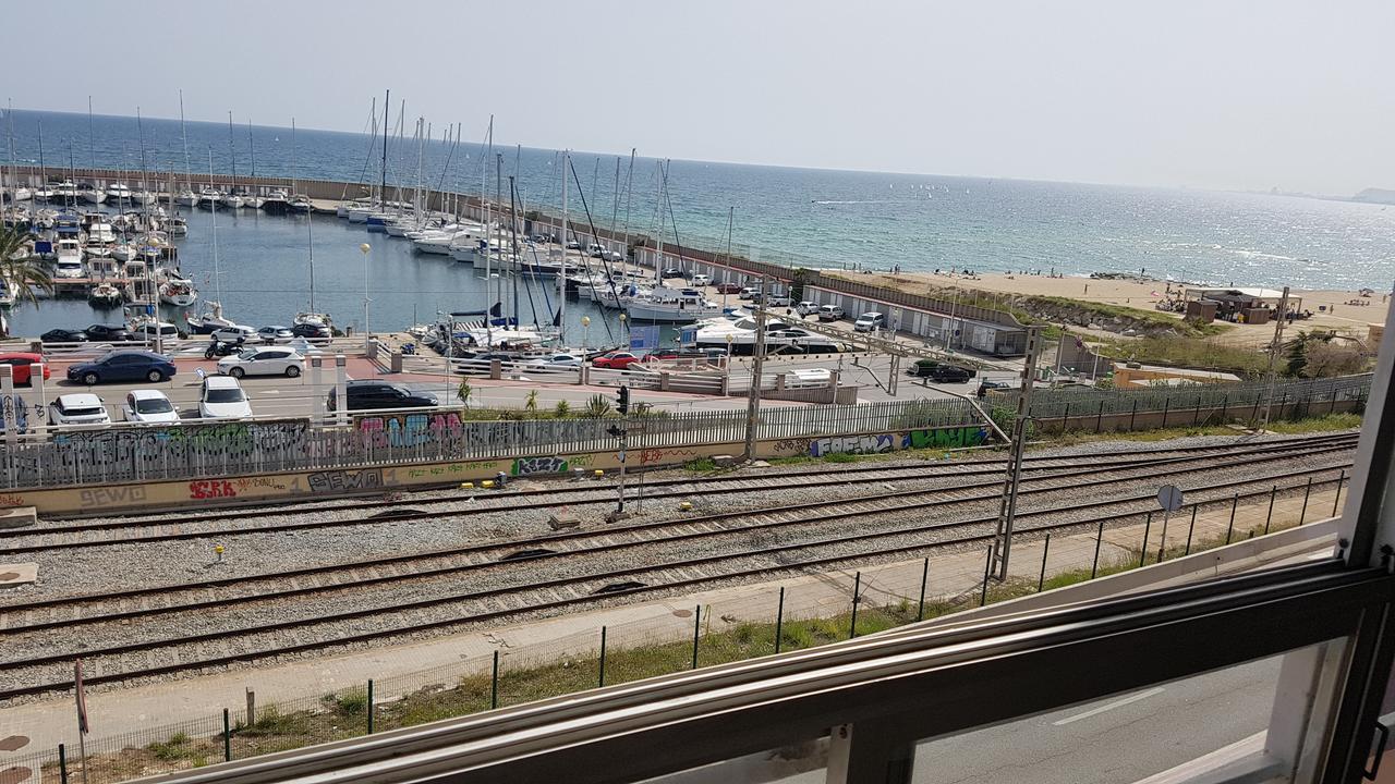 Lydia'S Port Nautic & Beach El El Masnou Exterior foto