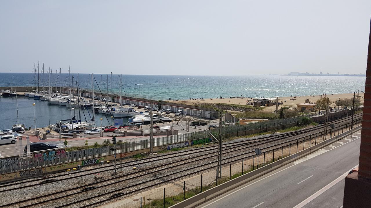 Lydia'S Port Nautic & Beach El El Masnou Exterior foto