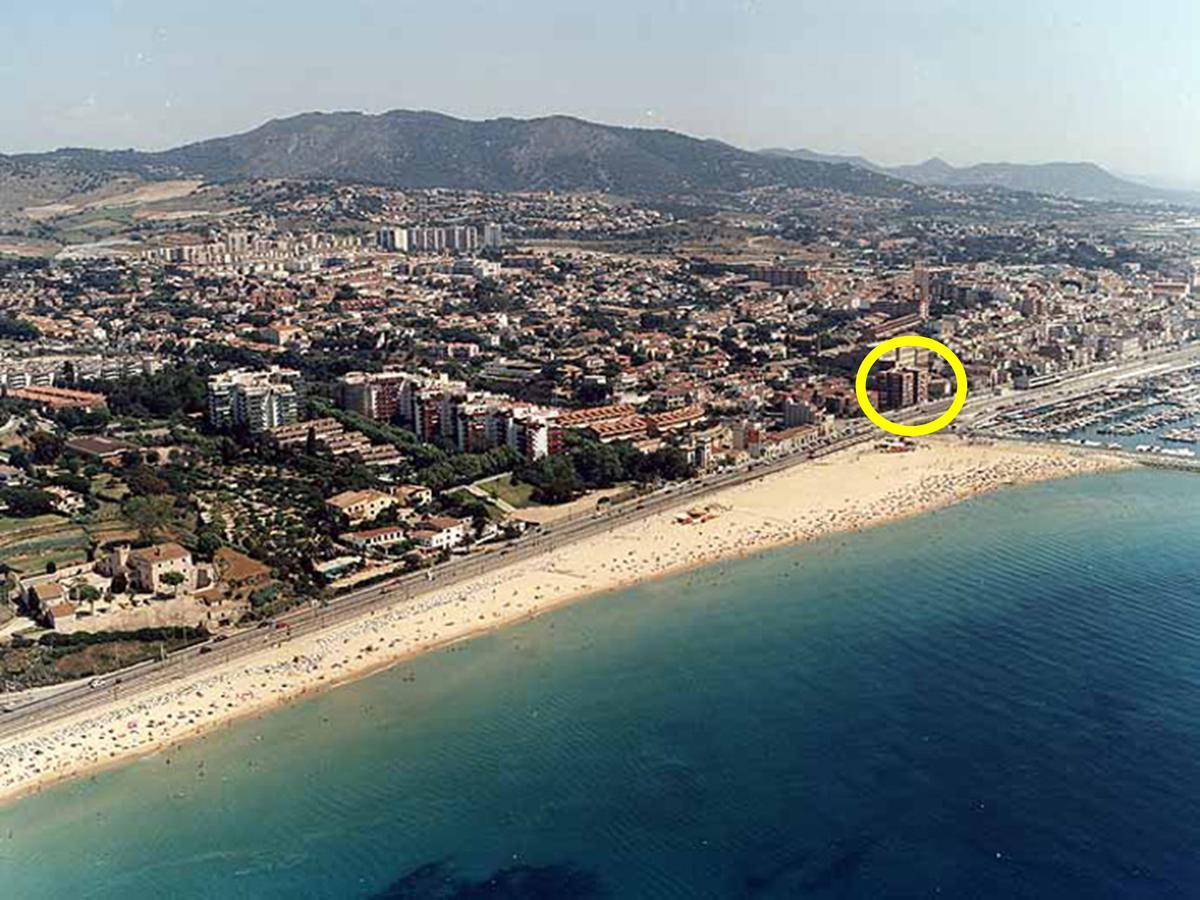 Lydia'S Port Nautic & Beach El El Masnou Exterior foto