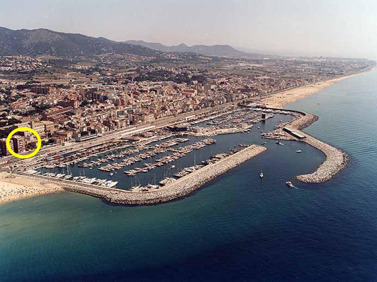 Lydia'S Port Nautic & Beach El El Masnou Exterior foto